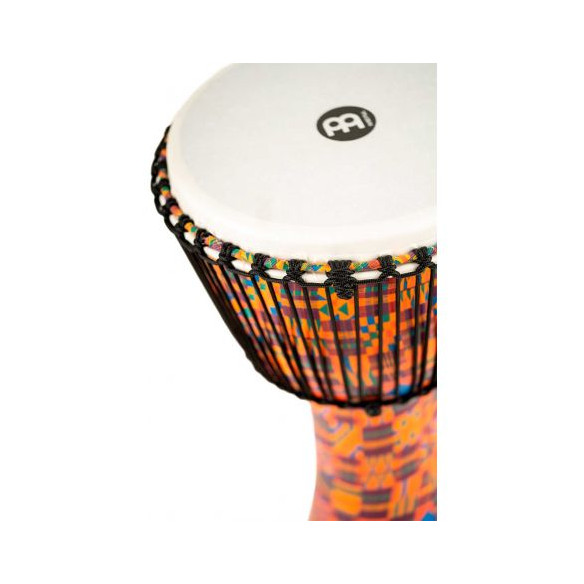 Djembé Meinl PADJ2-XL-G Kenyan Quilt de 14'' Travel Series realizado en plástico muy ligero.