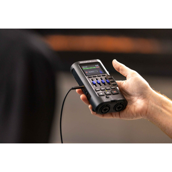 comprar Grabadora de 4 pistas compacta ZOOM R4, Grabador multipista con tecnología de coma flotante de 32 bits