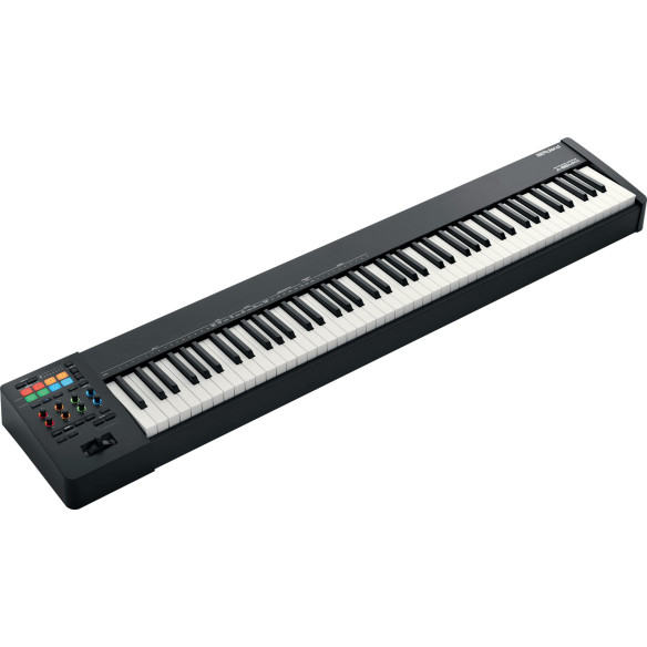 Controlador Roland A-88MK2 con 88 teclas con el teclado estándar PHA-4.