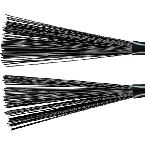 SB303 ESCOBILLA NYLON MANGO MA