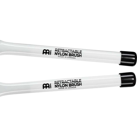 SB304 ESCOBILLA NYLON MANGO PL