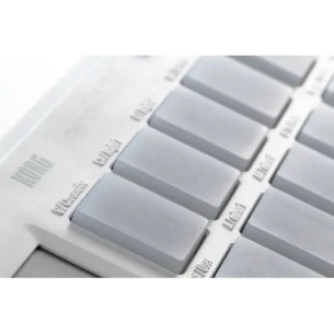 Controlador Korg Nanopad 2 White USB con 12 pads sensibles. 2