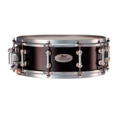 Caja Pearl de la serie Reference Pure RFP1465S de 14 x 6,5" de 6 capas, 4 de arce y 2 de abedul y acabado Black Cherry.