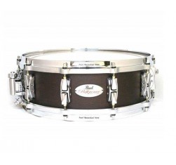 Caja Pearl de la serie Reference RF1465S de 14 x 6,5" de 20 capas, 14 de arce y 6 de abedul y acabado Piano Black.