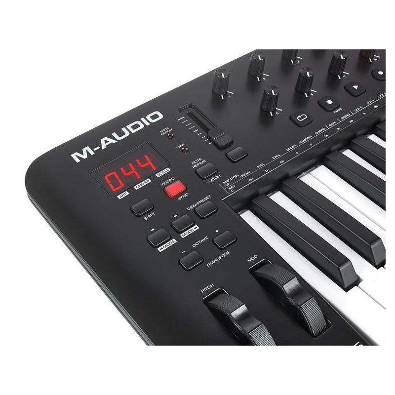 M-AUDIO OXYGEN 25 MKV, Teclado controlador 25 teclas sensibles a la velocidad,8 pads de disparo,8 Botones asignables,