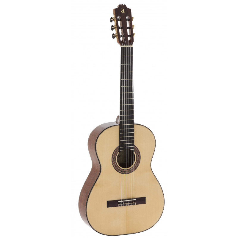 Compra A45 Guitarra Clásica Serie Artesanía online | MusicSales