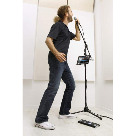 Pedalera Bluetooth MIDI para iPhone, iPod touch, iPad y Mac IK Multimedia iRig Blue Board. Pedalera Bluetooth MIDI para iPhone, iPod touch, iPad y Mac IK Multimedia iRig Blue Board.
