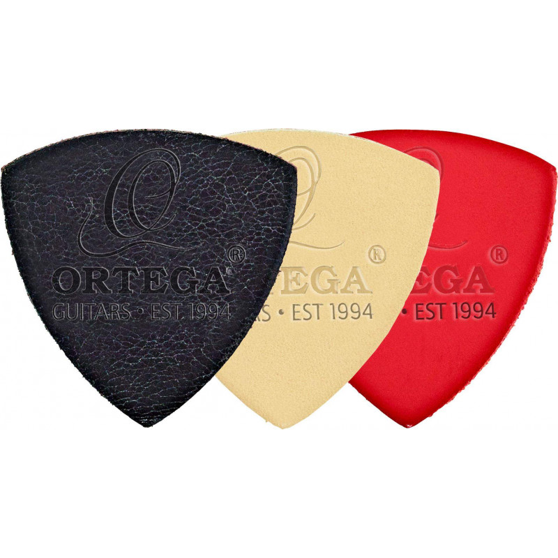 Pack de 3 Púas Ortega UKEPICK-ASS de cuero diseñadas para ukeleles y guitarras de cuerdas de nylon.