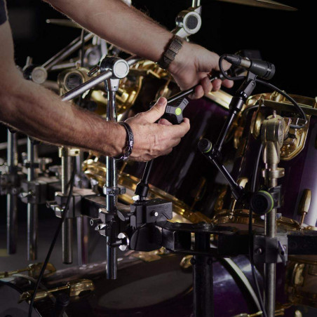 MA VARIARM L TV Brazo de montaje giratorio Universal