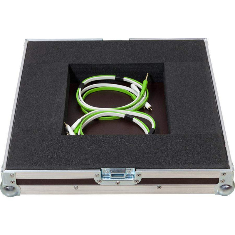 Maleta profesional, fabricada en España, especialmente diseñada para tu mezclador de directo Yamaha  MG20/16XU.