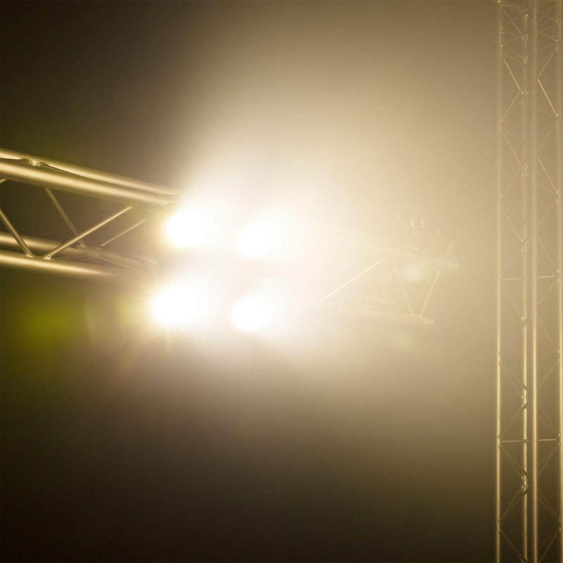 BeamZ SB420IP Cegadora Escenario IP65 WW/AMBAR