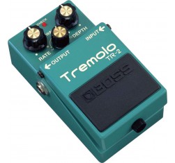 Pedal Tremolo Boss TR-2 con efectos de tremolo clásicos de los amplificadores de antaño. 2